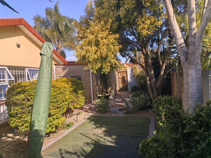 4 Bedroom Property for Sale in Azalea Park Eastern Cape